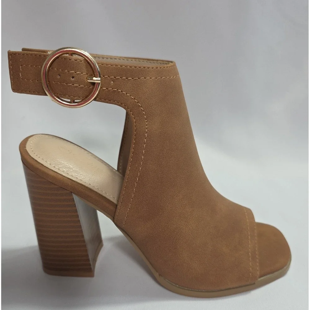 Coutgo Tan Peep Toe Block Heel Sandals Size 6 Faux Suede 3.5
